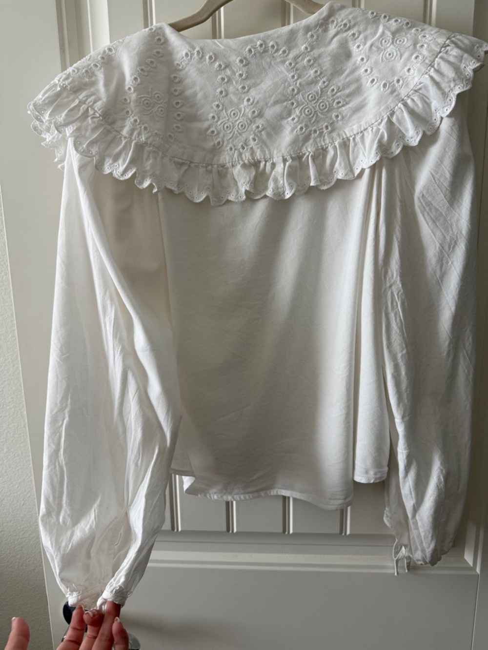 Universal Thread White Eyelet Ruffled Collar Button-Front Blouse - Picture 5 of 5